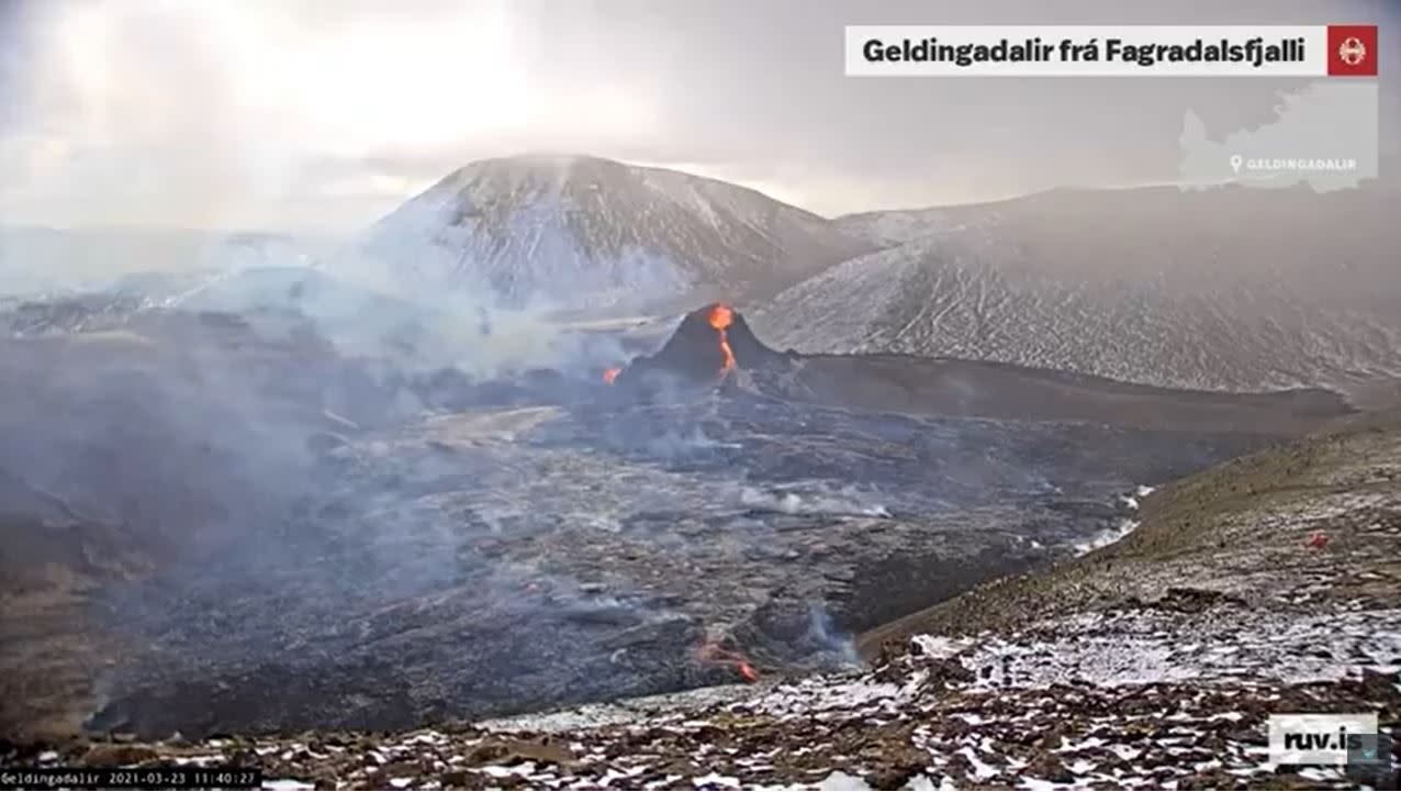 Live meekijken naar vulkaanuitbarsting IJsland! Weer.nl
