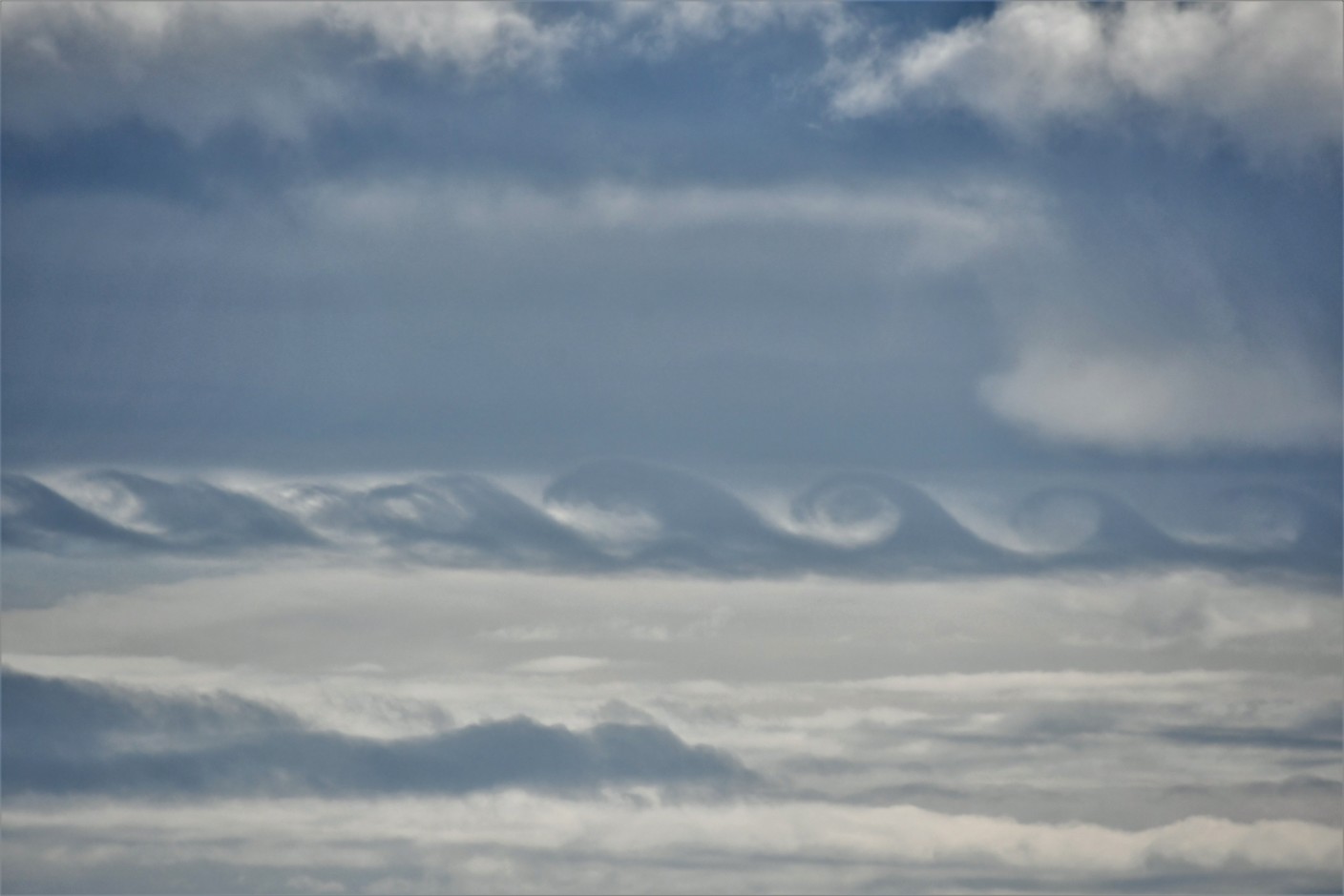 Foto gemaakt door Sytse Schoustra - Terschelling - De Kelvin-Helmholtz wolken boven Terschelling, nu van iets dichterbij.